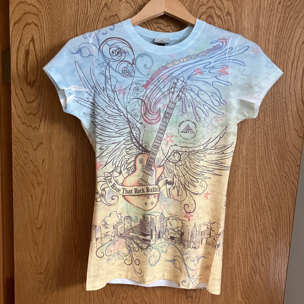 🎸 Official Rock and Roll Hall of Fame and Museum T-Shirt Large (Junior Sizing)
